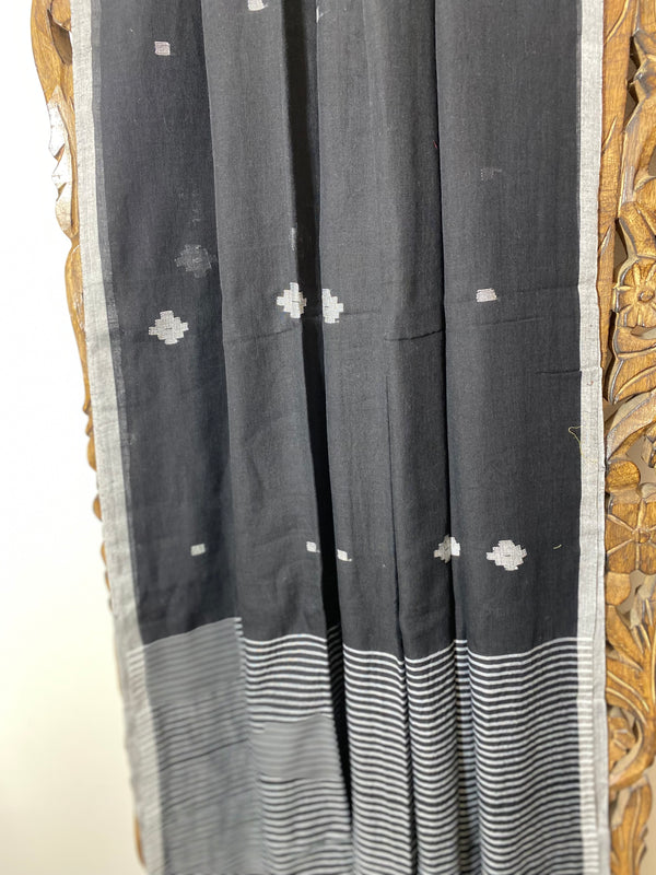 Rang collection-Black Handwoven Saree