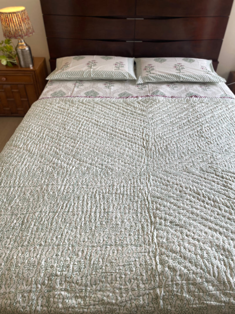 Floral Jaal Reversible Quilt
