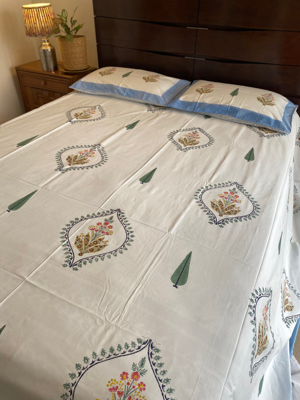 Blue and White Handblock Printed Bedsheet (300 TC)