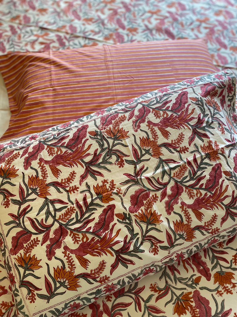 Floral Handblock Printed Bedsheet (300 TC)