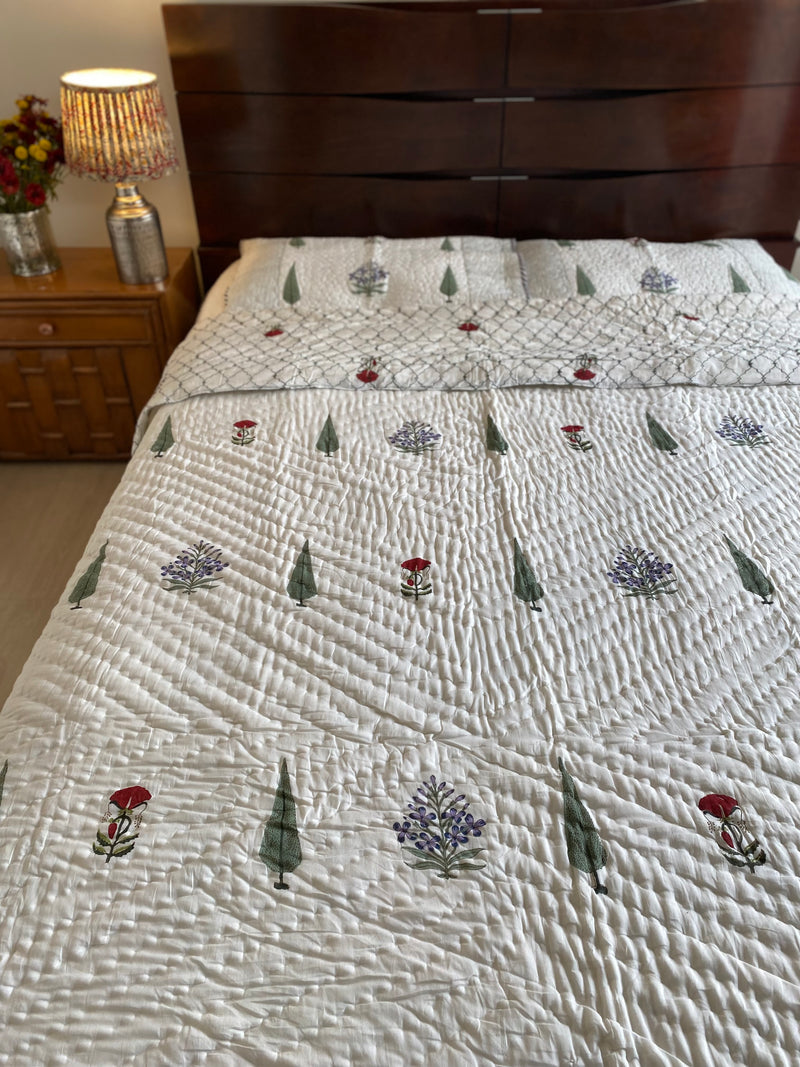 Cypress Leaf and Floral Bedcover and Reversible Quilt