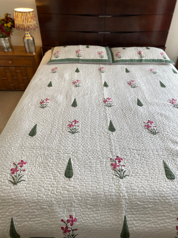 Green Leaf and Pink Floral Pure Cotton Mul Bedcover